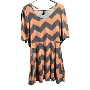 Rue21 medium peach & gray dress